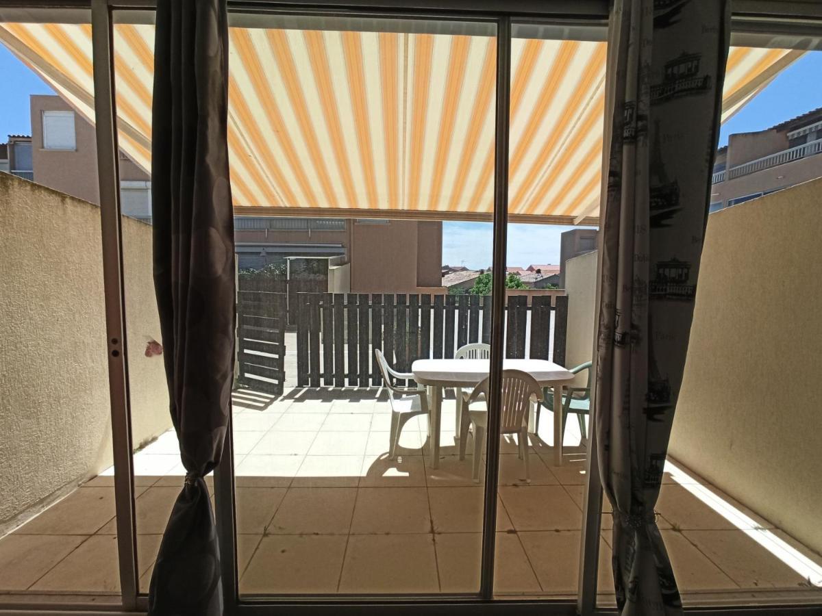Appartement à Accès Direct à La *
